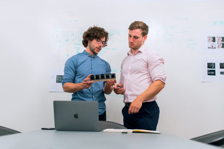 5 tips on how to communicate sensitively mirroring